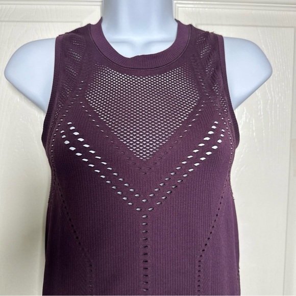 Athleta Purple Mesh Workout Tank Top Size XS Perforated Ventilated Beachy Gym - Picture 3 of 10